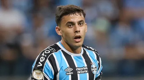 Foto: Pedro H. Tesch/AGIF - Carballo virou assunto no Grêmio.