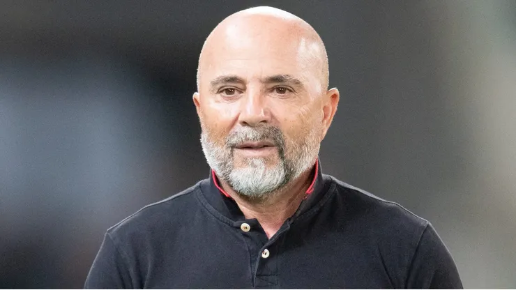 Foto: Gil Gomes/AGIF - Jorge Sampaoli tecnico do Flamengo durante partida contra o Cuiaba no estadio Arena Pantanal pelo campeonato Brasileiro A 2023.