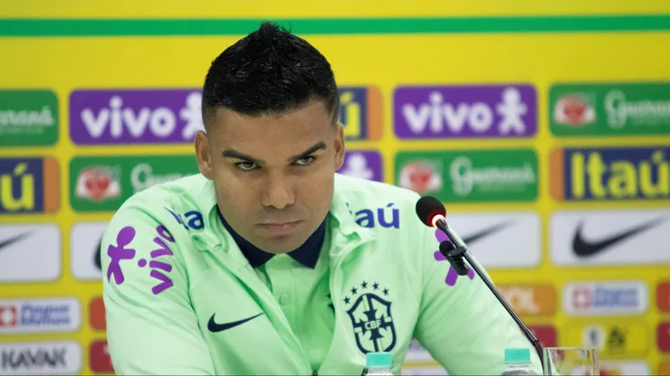 Foto: Fernando Torres/AGIF - Casemiro foi titular na vitória do Brasil sobre o Peru