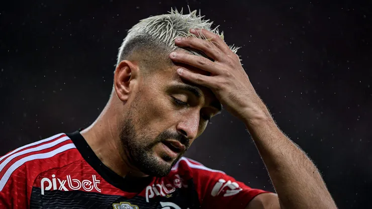 RJ - RIO DE JANEIRO - 26/08/2023 - BRASILEIRO A 2023, FLAMENGO X INTERNACIONAL - De Arrascaeta jogador do Flamengo durante partida contra o Internacional no estadio Maracana pelo campeonato Brasileiro A 2023. Foto: Thiago Ribeiro/AGIF