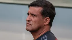 Foto: Robson Mafra/AGIF - Wesley Carvalho: técnico recebeu notícia ruim no Furacão