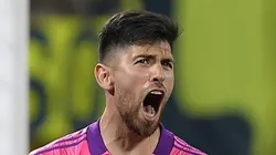 SANTIAGO DEL ESTERO, ARGENTINA - DECEMBER 08: Agustín Rossi of Boca Juniors celebrates after saving the penalty from Héctor Fertoli of Talleres (not in frame) in the shootout after during the final match of Copa Argentina 2021 between Boca Juniors and Talleres at Estadio Unico Madre de Ciudades on December 08, 2021 in Santiago del Estero, Argentina. (Photo by Hernan Cortez/Getty Images)