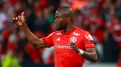 Foto: Luiz Erbes/AGIF - Enner Valencia jogador do Internacional durante partida contra o Bolivar no estadio Beira-Rio pelo campeonato Libertadores 2023.