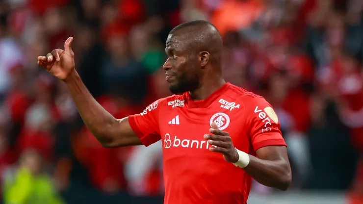 Foto: Luiz Erbes/AGIF - Enner Valencia jogador do Internacional durante partida contra o Bolivar no estadio Beira-Rio pelo campeonato Libertadores 2023.