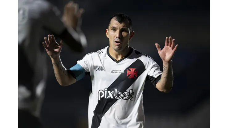 Jorge Rodrigues/AGIF - Chileno deve-se tornar zagueiro no Vasco