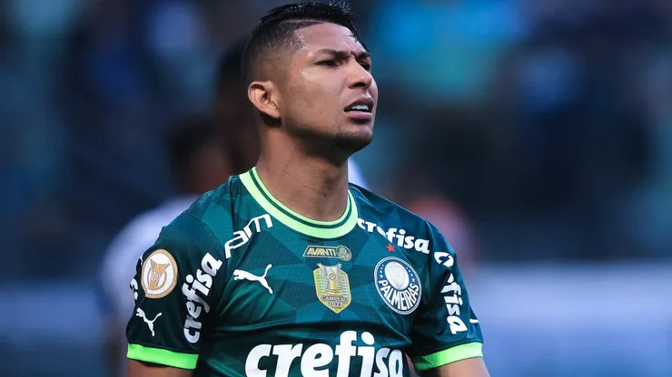SP - SAO PAULO - 22/07/2023 - BRASILEIRO A 2023, PALMEIRAS X FORTALEZA - Rony jogador do Palmeiras durante partida contra o Fortaleza no estadio Arena Allianz Parque pelo campeonato Brasileiro A 2023. Foto: Ettore Chiereguini/AGIF