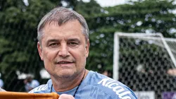 - Diego Aguirre, treinador