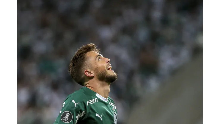 AVIÃO PARA SP! Hyoran tem futuro revelado e informação chega ao Palmeiras - Foto: Ale Cabral/Getty Images