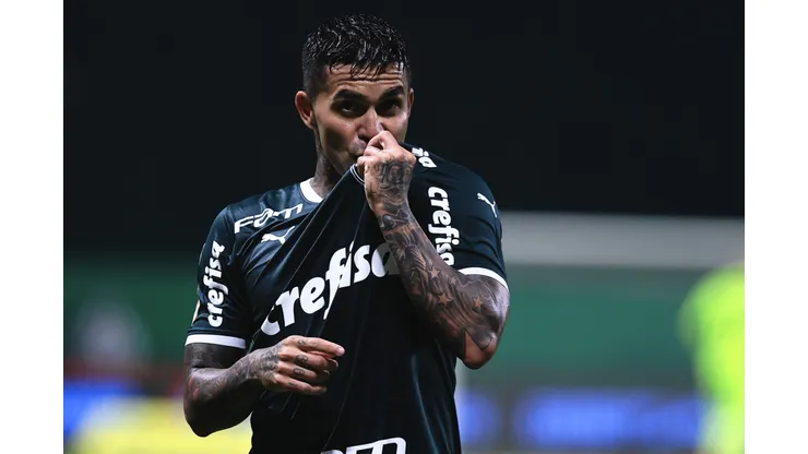 Ettore Chiereguini/AGIF. Dudu agradece apoio dos colegas de equipe no Palmeiras