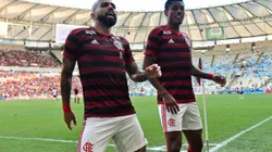 RJ - Rio de Janeiro - 24/03/2019 - Carioca 2019, Flamengo x Fluminense -Gabigol jogador do Flamengo comemora seu gol com o jogador Bruno Henrique durante partida contra o Fluminense no estadio Maracana pelo campeonato Carioca 2019. Foto: Thiago Ribeiro/AGIF