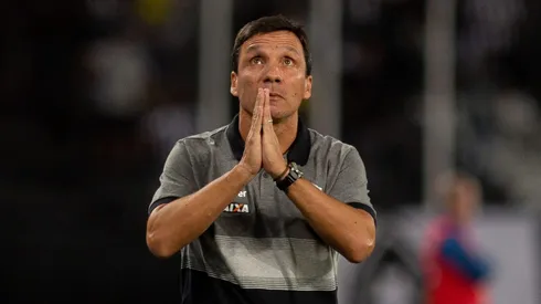 Foto: Luciano Belford/AGIF - Ze Ricardo enquanto tecnico do Botafogo durante partida contra o Cruzeiro no estadio Engenhao pelo campeonato Brasileiro A 2018.