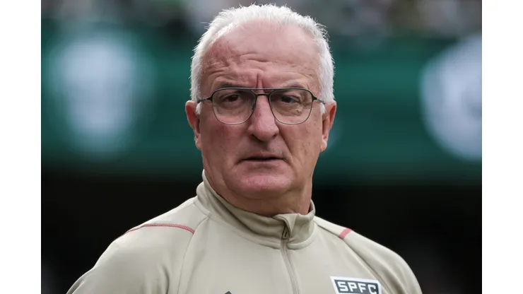 PR - CURITIBA - 29/04/2023 - BRASILEIRO A 2023, CORITIBA X SAO PAULO - Dorival Junior tecnico do Sao Paulo durante partida contra o Coritiba no estadio Couto Pereira pelo campeonato BRASILEIRO A 2023. Foto: Robson Mafra/AGIF