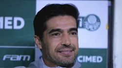 SP - SAO PAULO - 14/08/2023 - BRASILEIRO A 2023, PALMEIRAS X CRUZEIRO - Abel Ferreira tecnico do Palmeiras durante partida contra o Cruzeiro no estadio Arena Allianz Parque pelo campeonato Brasileiro A 2023. Foto: Ettore Chiereguini/AGIF