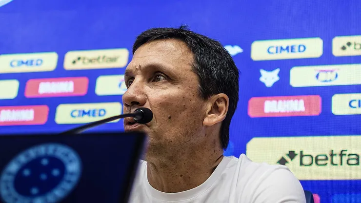 Coletiva Zé Ricardo, na Toca da Raposa 2, em Belo Horizonte. Foto: Gustavo Aleixo/Cruzeiro IMPORTANTE: Imagem destinada a uso institucional e divulgação, seu uso comercial está vetado incondicionalmente por seu autor e o Cruzeiro Esporte Clube. IMPORTANT: image intended for institutional use and distribution. Commercial use is prohibited unconditionally by its author and Cruzeiro Esporte Clube.