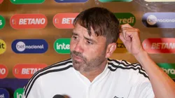 Foto: Fernando Moreno/AGIF- Eduardo Coudet treinou o Galo em 2023