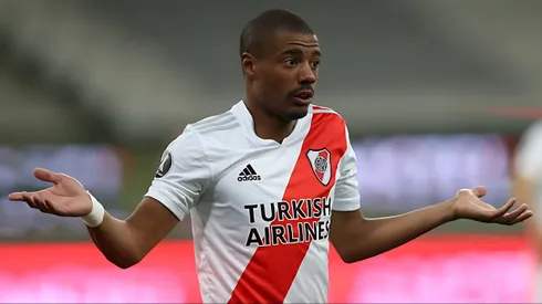 Foto: Rodolfo Buhrer -Pool/Getty Images - De la Cruz vem sendo alvo do Flamengo há muito tempo