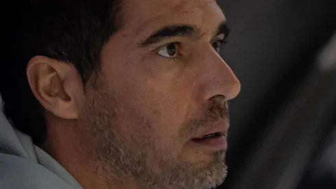 MG - BELO HORIZONTE - 02/08/2023 - LIBERTADORES 2023, ATLETICO-MG X PALMEIRAS - Abel Ferreira tecnico do Palmeiras durante partida contra o Atletico-MG no estadio Mineirao pelo campeonato Libertadores 2023. Foto: Fernando Moreno/AGIF