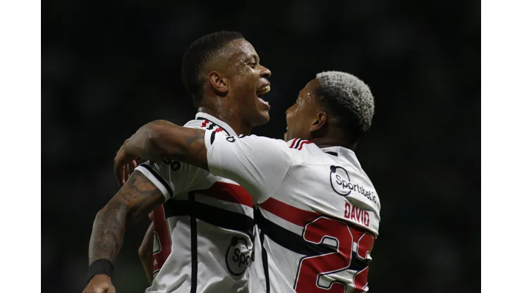 CAIO, DAVID E +1: São Paulo terá TRIO retornando de contusão para final - Foto: Miguel Schincariol/Getty Images