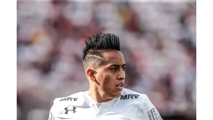 Marcello Zambrana/AGIF. Santos 'se resolve' com Cueva