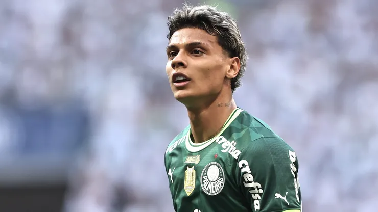SP - SAO PAULO - 22/07/2023 - BRASILEIRO A 2023, PALMEIRAS X FORTALEZA - Richard Rios jogador do Palmeiras durante partida contra o Fortaleza no estadio Arena Allianz Parque pelo campeonato Brasileiro A 2023. Foto: Marcello Zambrana/AGIF