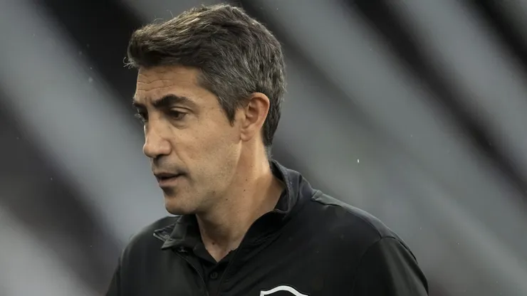 RJ - RIO DE JANEIRO - 27/08/2023 - BRASILEIRO A 2023, BOTAFOGO X BAHIA - Bruno Lage tecnico do Botafogo durante partida contra o Bahia no estadio Engenhao pelo campeonato Brasileiro A 2023. Foto: Jorge Rodrigues/AGIF