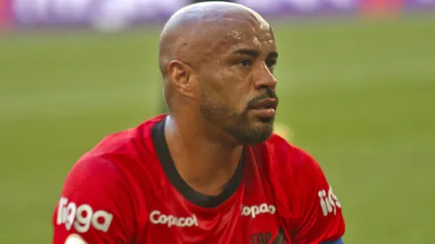 Thiago Heleno manda forte recado ao ekenco do AthleticoFoto: Gabriel Machado/AGIF - Thiago Heleno