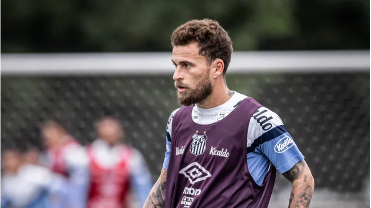 Foto: Raul Baretta/ Santos FC - Lucas Lima no treino de ontem (6)
