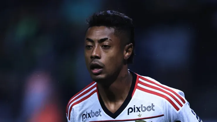 SP - SAO PAULO - 08/07/2023 - BRASILEIRO A 2023, PALMEIRAS X FLAMENGO - Bruno Henrique jogador do Flamengo durante partida contra o Palmeiras no estadio Arena Allianz Parque pelo campeonato Brasileiro A 2023. Foto: Ettore Chiereguini/AGIF