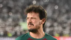 Photo by Christian Alvarenga/Getty Images - Fernando Diniz recebe declaração de Veiga