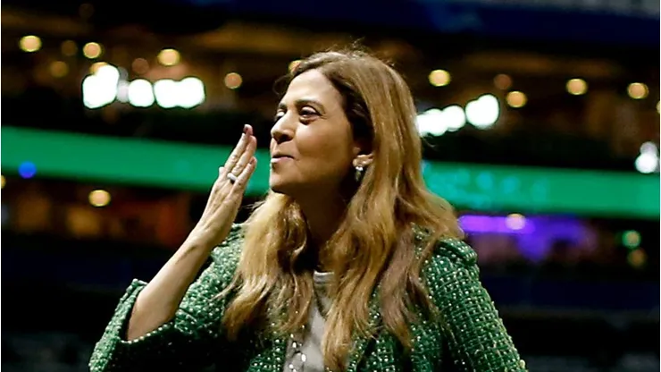 SAO PAULO, BRAZIL - AUGUST 30: Leila Pereira, President of Palmeiras gestures prior to a second leg quarter final match between Palmeiras and Deportivo Pereira as part of Copa CONMEBOL Libertadores 2023 at Allianz Parque on August 30, 2023 in Sao Paulo, Brazil. (Photo by Ricardo Moreira/Getty Images)