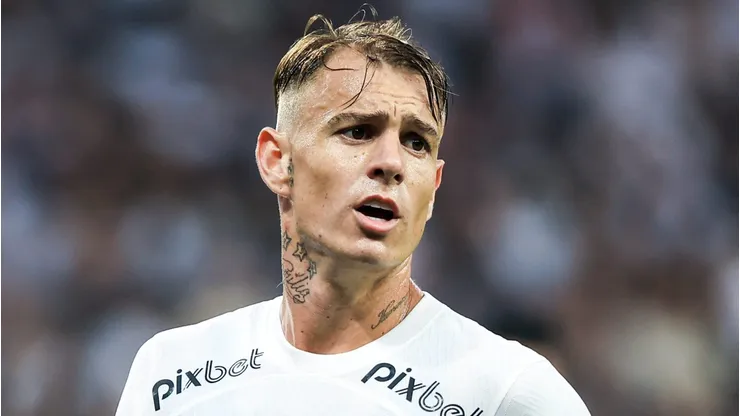 Foto: Marcello Zambrana/AGIF - Roger Guedes saiu recentemente do Corinthians.