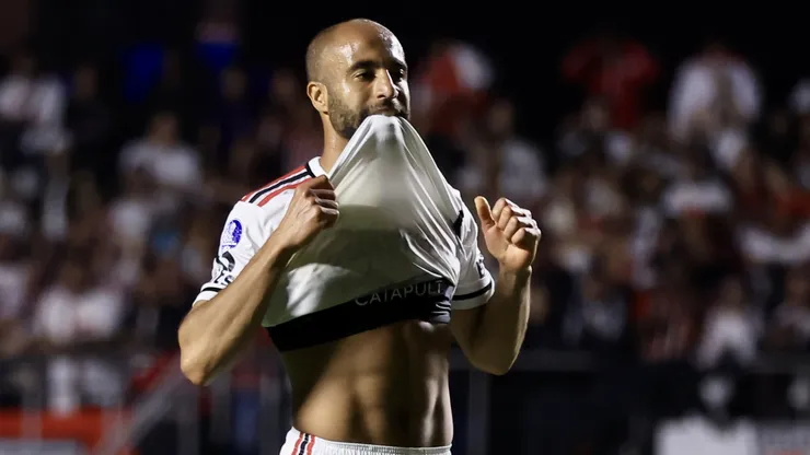 Foto: Marcello Zambrana/AGIF - Lucas Moura: jogador tem futuro indefinido no São Paulo