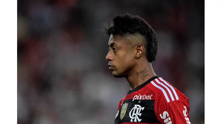 Foto: Thiago Ribeiro/AGIF- Bruno Henrique está suspenso