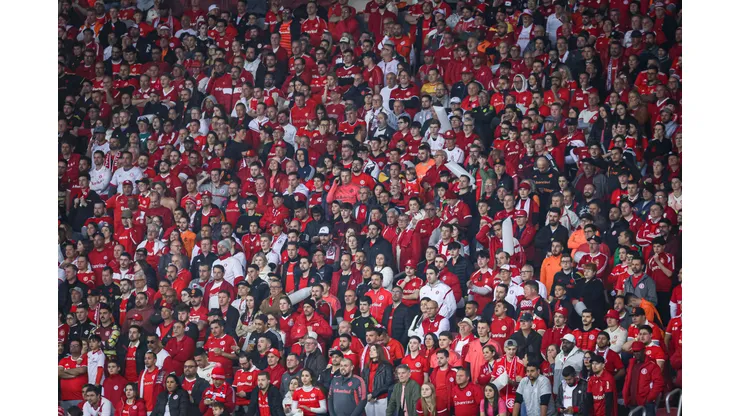 RS - PORTO ALEGRE - 29/08/2023 - LIBERTADORES 2023, INTERNACIONAL X BOLIVAR - Torcida do Internacional durante partida contra Bolivar no estadio Beira-Rio pelo campeonato Libertadores 2023. Foto: Maxi Franzoi/AGIF