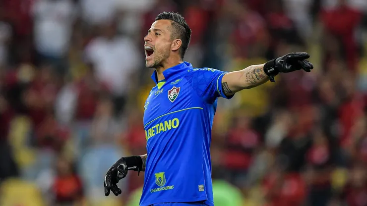 RJ - RIO DE JANEIRO - 01/06/2023 - COPA DO BRASIL 2023, FLAMENGO X FLUMINENSE - Fabio goleiro do Fluminense durante partida contra o Flamengo no estadio Maracana pelo campeonato Copa do Brasil 2023. Foto: Thiago Ribeiro/AGIF