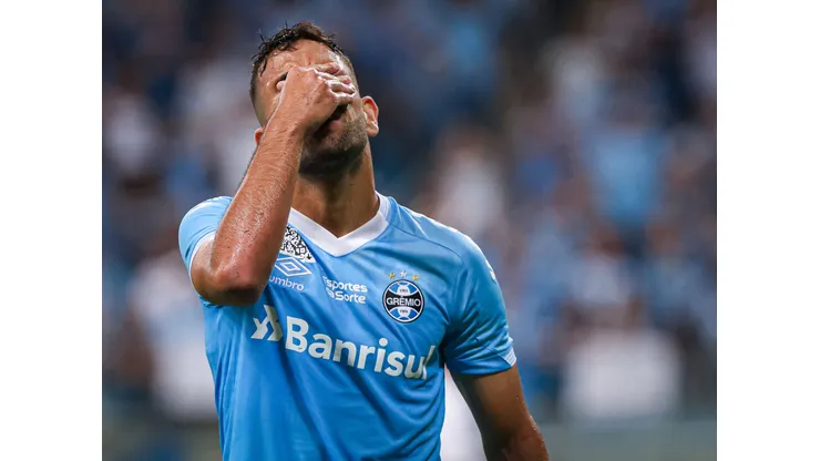 Pepê foi comprado pelo Grêmio no fim de 2022, porém ainda há pendências junto ao Cuiabá
