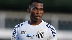 Atuações: Santos tem noite apagada, mas Jean Lucas consegue ser destaque no empate com o Cuiabá na luta contra o rebaixamento - Foto: Ricardo Moreira/Getty Images