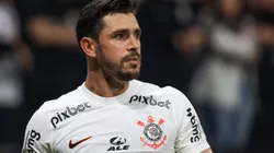 SP - SAO PAULO - 19/04/2023 - LIBERTADORES 2023, CORINTHIANS X ARGENTINOS JUNIORS - Giuliano jogador do Corinthians durante partida contra o Argentinos Juniors no estadio Arena Corinthians pelo campeonato Libertadores 2023. Foto: Marcello Zambrana/AGIF