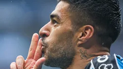 RS - PORTO ALEGRE - 03/09/2023 - BRASILEIRO A 2023, GREMIO X CUIABA - Luis Suarez jogador do Gremio comemora seu gol durante partida contra o Cuiaba no estadio Arena do Gremio pelo campeonato Brasileiro A 2023. Foto: Maxi Franzoi/AGIF