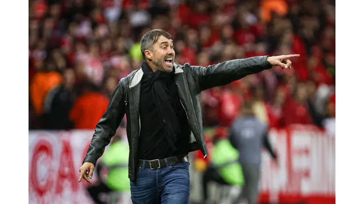 Foto: Maxi Franzoi/AGIF- Eduardo Coudet comenta sobre situação no Brasileirão