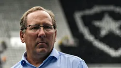 RJ - Rio de Janeiro - 26/06/2022 - BRASILEIRO A 2022, BOTAFOGO X FLUMINENSE - John Textor acionista majoritario do Botafogo antes da partida contra o Fluminense no estadio Engenhao pelo campeonato Brasileiro A 2022. Foto: Thiago Ribeiro/AGIF