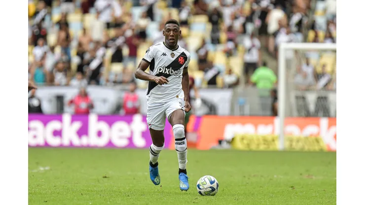 Foto: Thiago Ribeiro/AGIF- Léo Pelé projeta jogo contra o Bahia