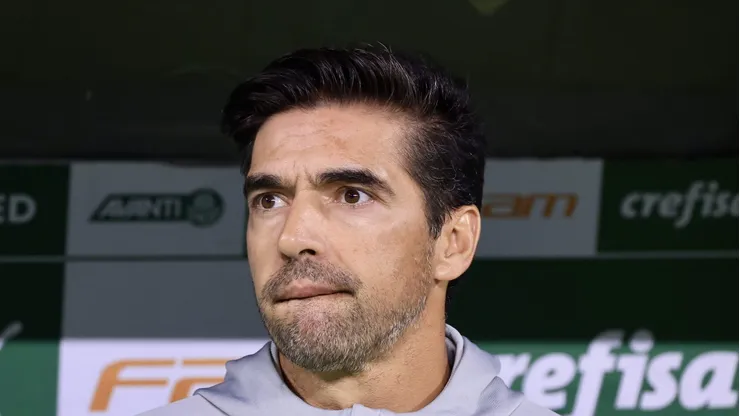 SP - SAO PAULO - 14/08/2023 - BRASILEIRO A 2023, PALMEIRAS X CRUZEIRO - Abel Ferreira tecnico do Palmeiras durante partida contra o Cruzeiro no estadio Arena Allianz Parque pelo campeonato Brasileiro A 2023. Foto: Marcello Zambrana/AGIF
