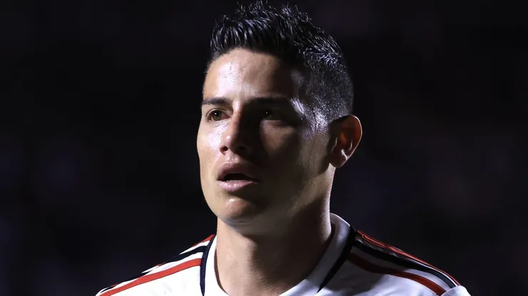 SP - SAO PAULO - 31/08/2023 - COPA SUL-AMERICANA 2023, SAO PAULO X LDU - James Rodriguez jogador do Sao Paulo durante partida contra o LDU no estadio Morumbi pelo campeonato Copa Sul-Americana 2023. Foto: Marcello Zambrana/AGIF
