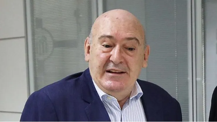 - Andres Rueda, presidente do Santos