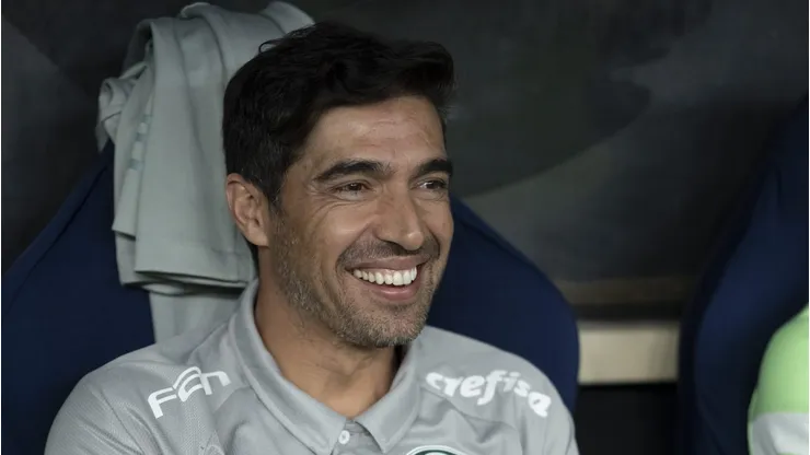 Foto: Jorge Rodrigues/AGIF - Abel Ferreira tecnico do Palmeiras durante partida contra o Fluminense no estadio Maracana pelo campeonato Brasileiro A 2023.
