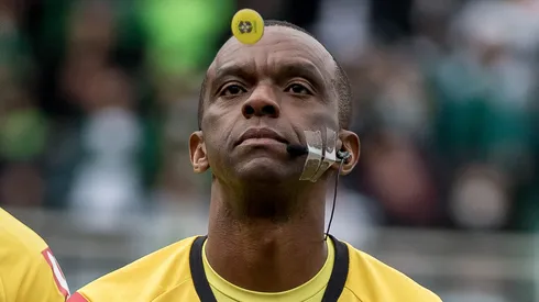 Foto: Robson Mafra/AGIF - Luiz Flavio de Oliveira apitou jogo do Vasco