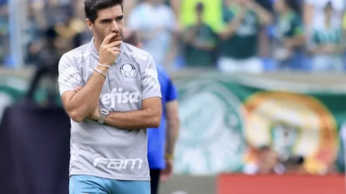 Abel Ferreira técnico do Palmeiras durante partida contra o Santos no estádio Arena Barueri pelo campeonato Brasileiro A 2023. Foto: Marcello Zambrana/AGIF