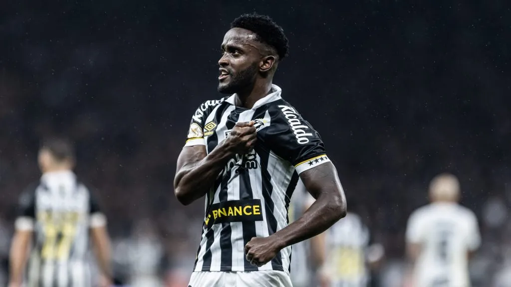 Mendoza se torna o oitavo maior artilheiro estrangeiro do Santos. Foto: Abner Dourado/AGIF