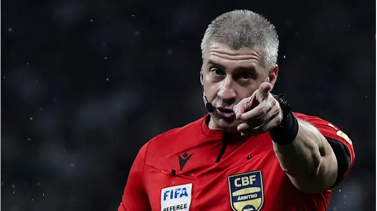 Foto: Fabio Giannelli/AGIF - Daronco já errou em jogos contra o Vasco.